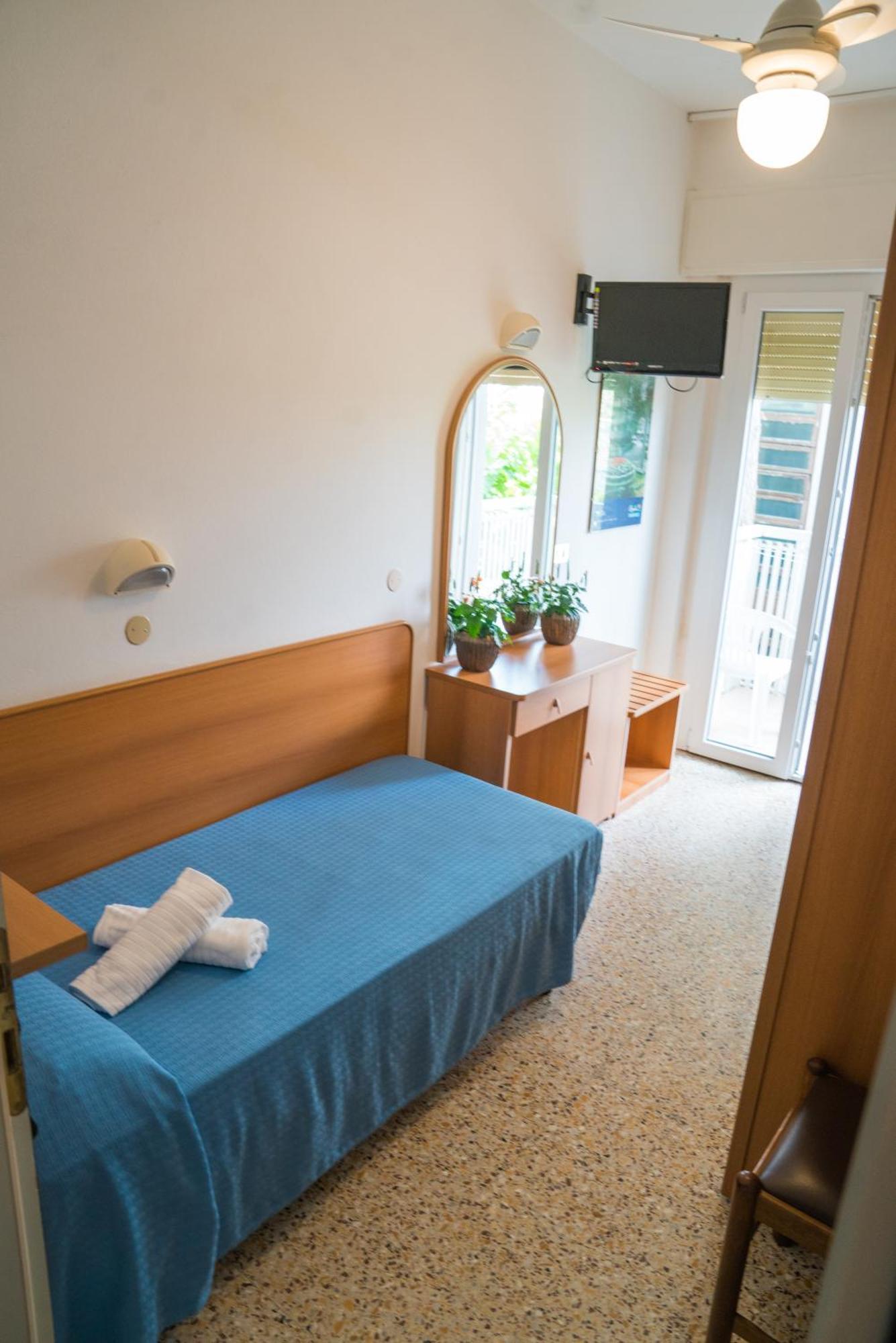 Hotel Singapore Milano Marittima Exterior photo