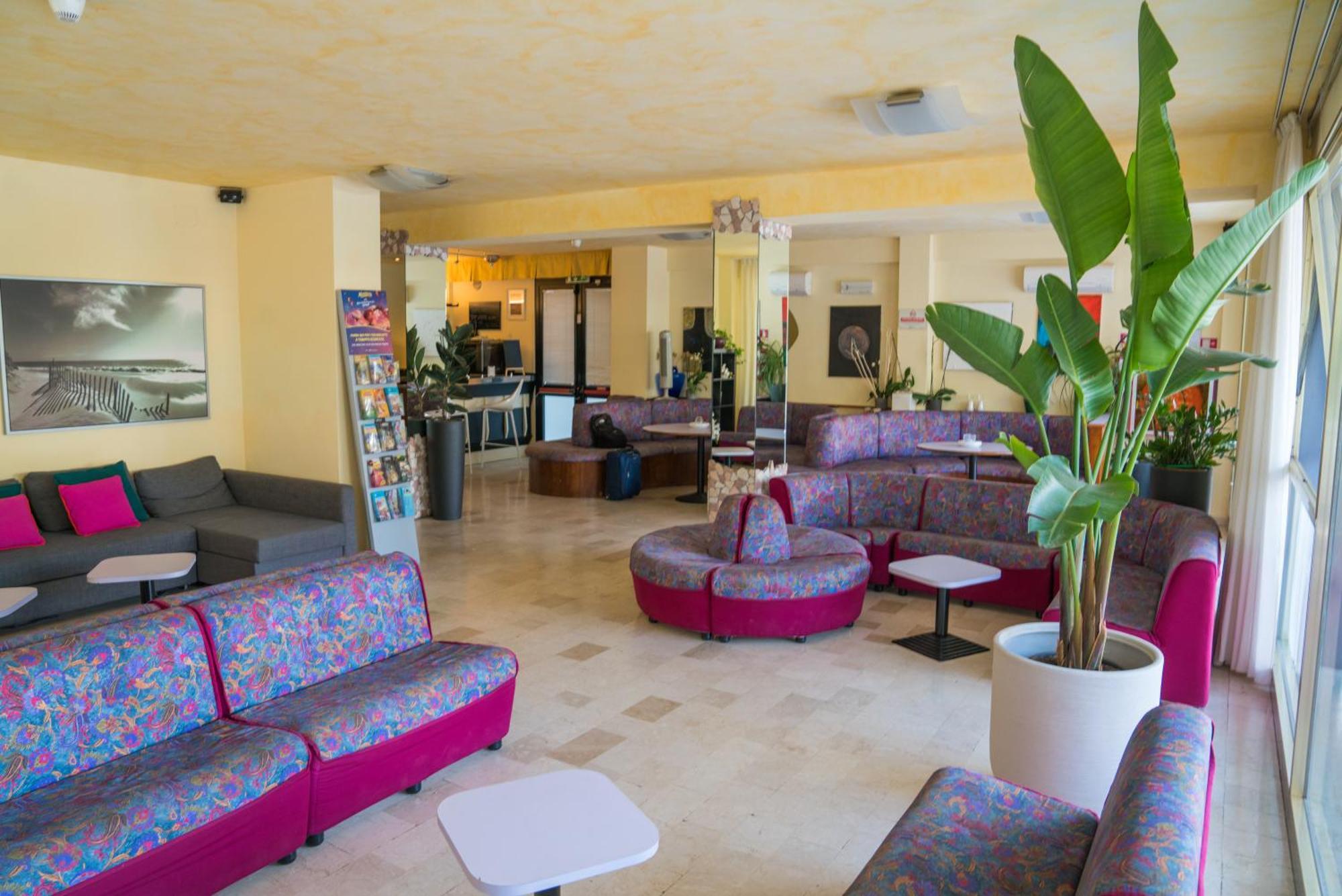 Hotel Singapore Milano Marittima Exterior photo